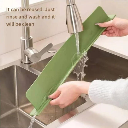 Kitchen Sink Splash Guard – 48cm Silicone Faucet Splash Protector & Drain Drying Mat